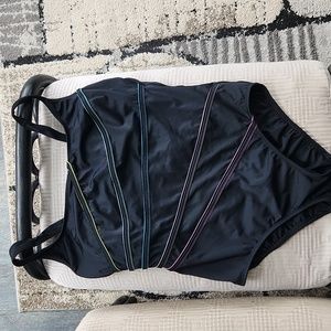 One piece womens swimsuit